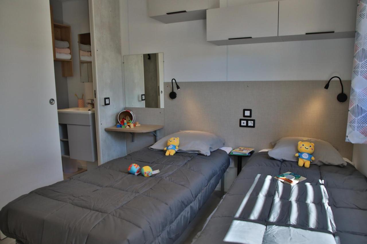 Camping maeva Respire Le Village Perrosien Extérieur photo