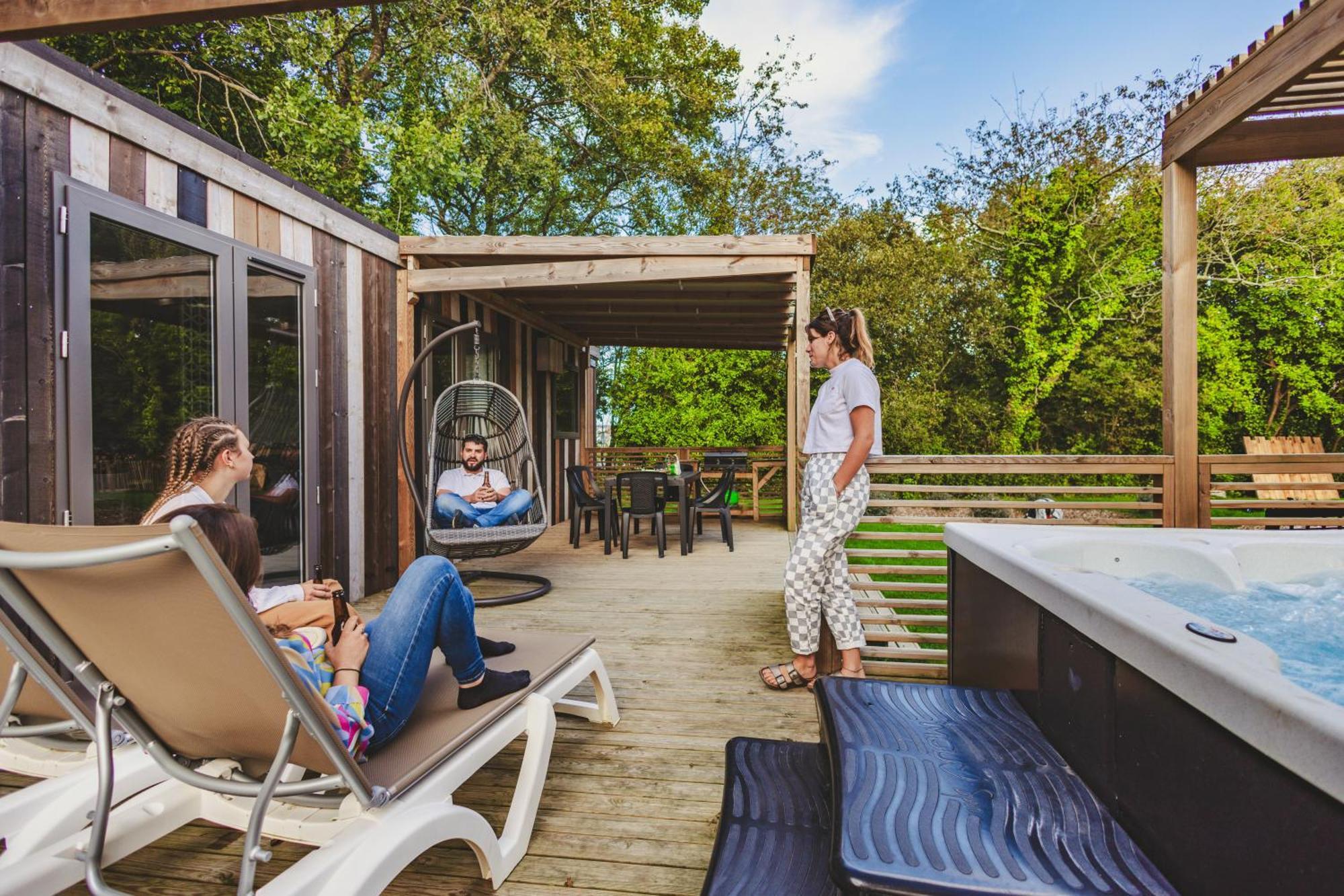 Camping maeva Respire Le Village Perrosien Extérieur photo