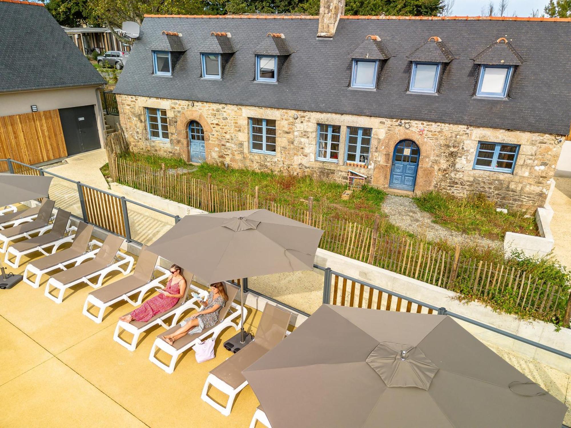 Camping maeva Respire Le Village Perrosien Extérieur photo
