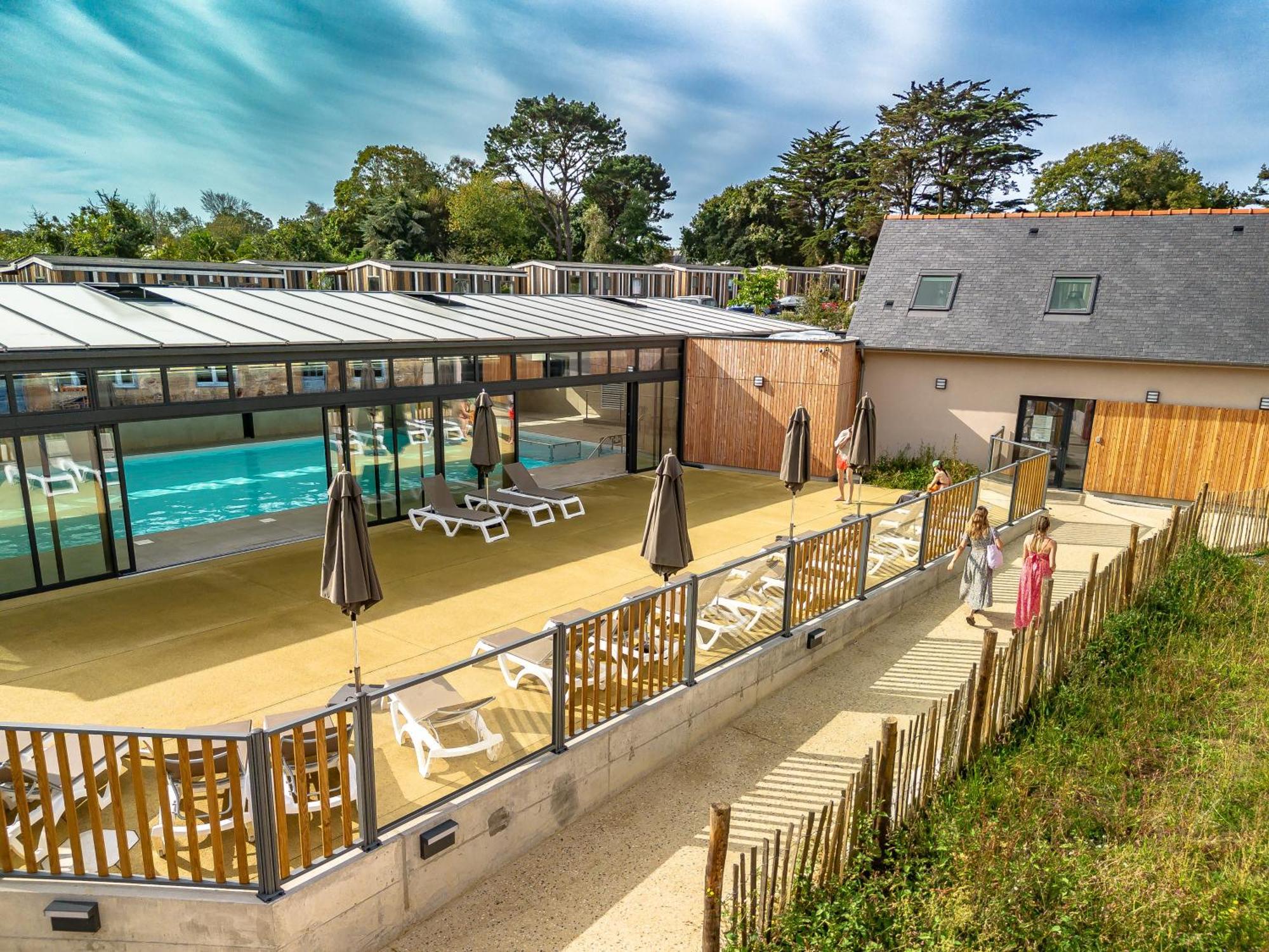Camping maeva Respire Le Village Perrosien Extérieur photo